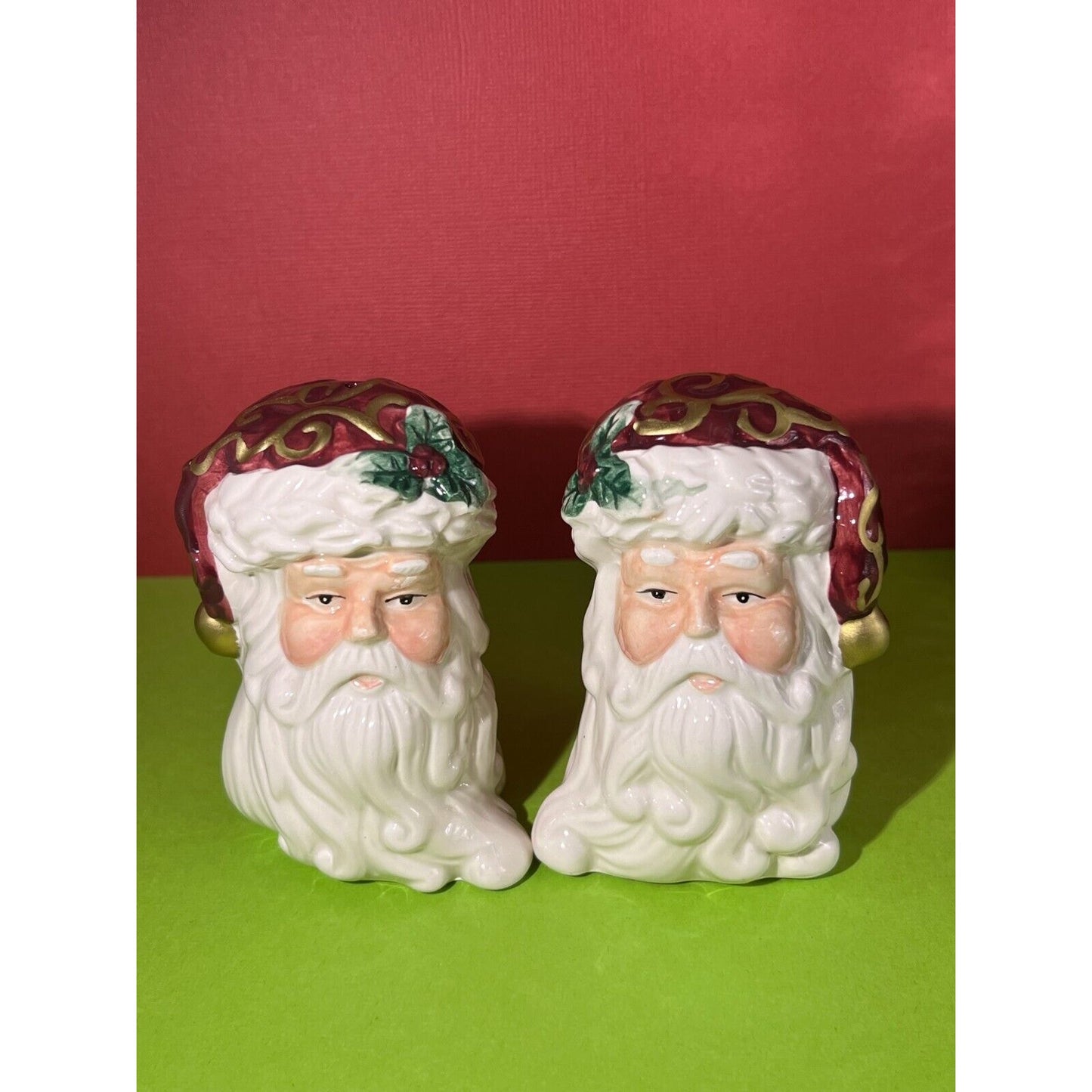 Santa Claus Face Old English Salt & Pepper Shakers Vintage