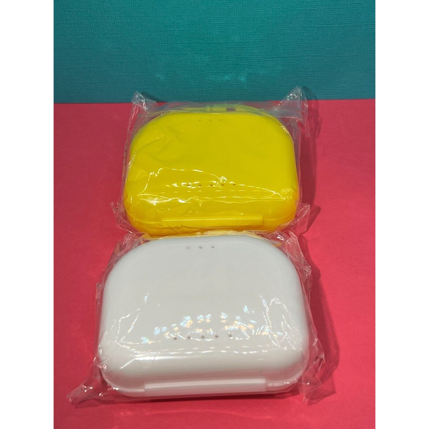 Retainer Case with Vent Holes 2pc White and Yellow Never Used