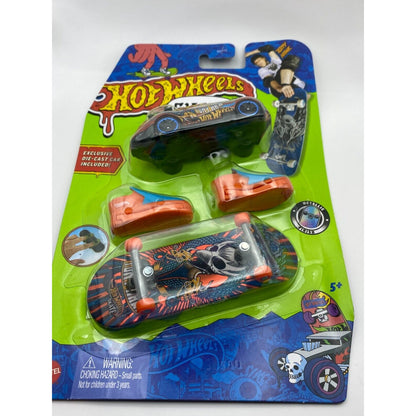 Hot Wheels Skate Tony Hawk With Car Included (Tour de Fast)