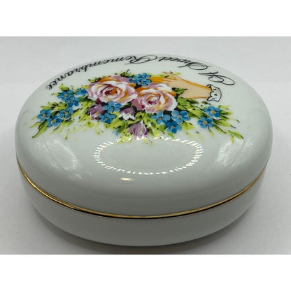 A Sweet Remembrance Trinket Box by Avon- Valentines Day 1982