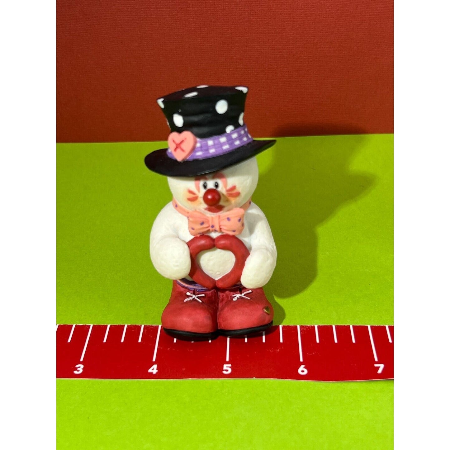 SARAH'S ATTIC SNOWONDERS SNICKERS SNOWMAN (CLOWN) THEME FEBRUARY VALENTINE