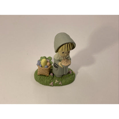 Precious Moments November Girl With Pie 110108 Figurine 1989