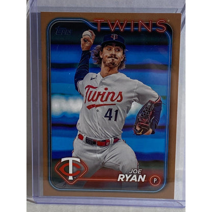 2024 Topps #175 Joe Ryan Gold Foil Minnesota Twins 1449/2024