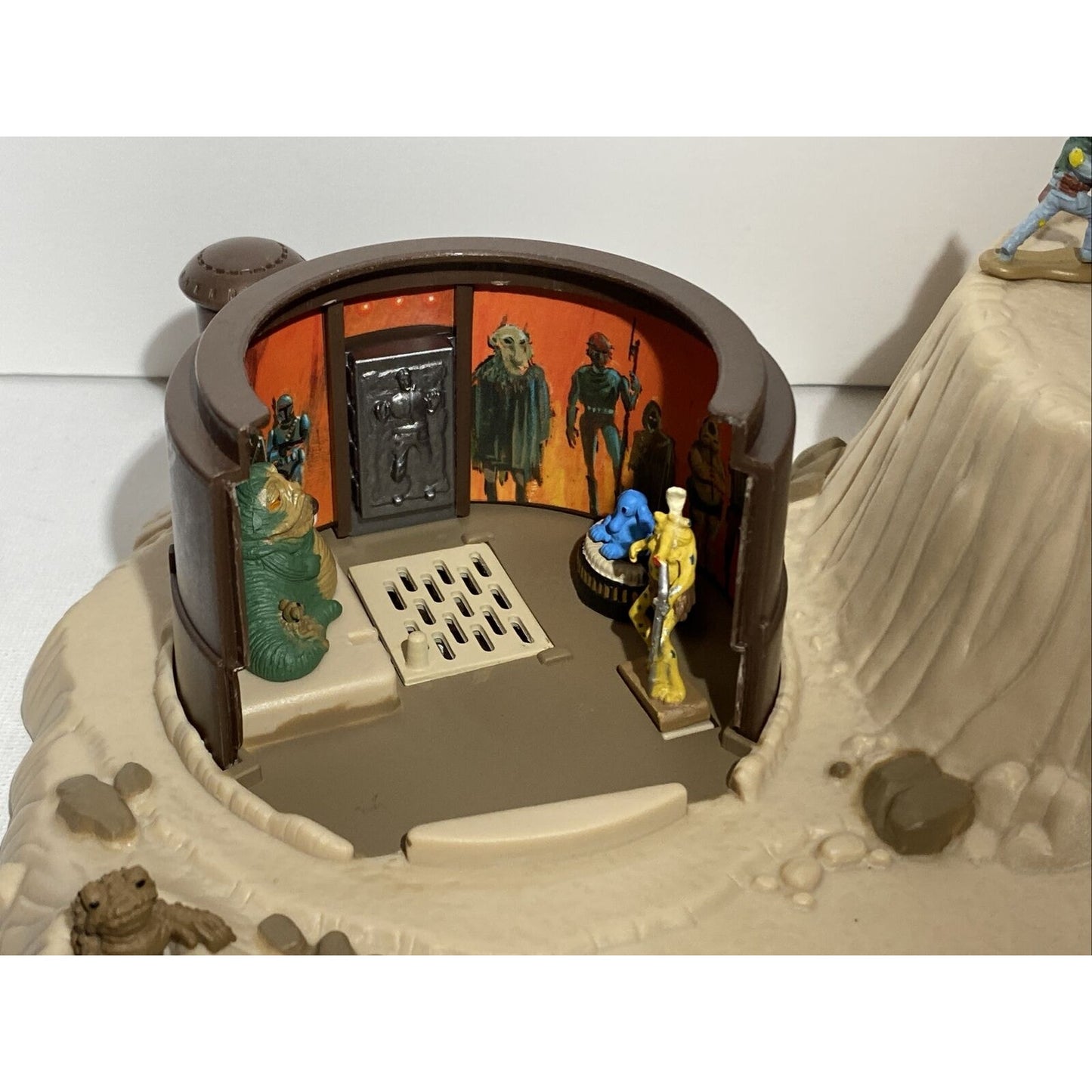 Micro Machines Star Wars Playset -- Tatooine (90% complete w/o packaging)