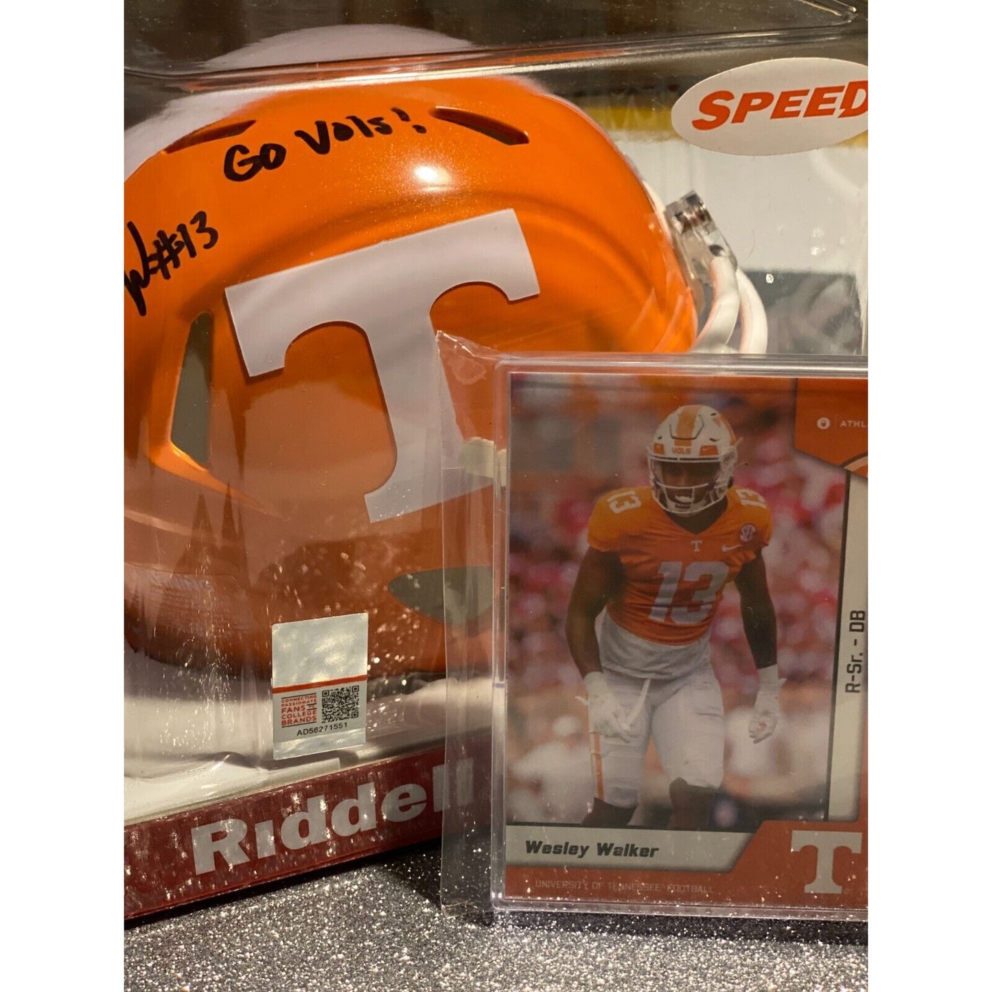 Wesley Walker Go Vols Autographed Riddell Mini Helmet Tennessee Volunteers COA