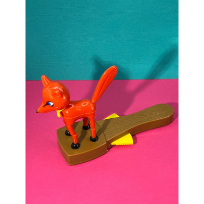Vtg British Des Red Fox Thumb Push Button Puppet Paddle Collapsible Toy Plastic
