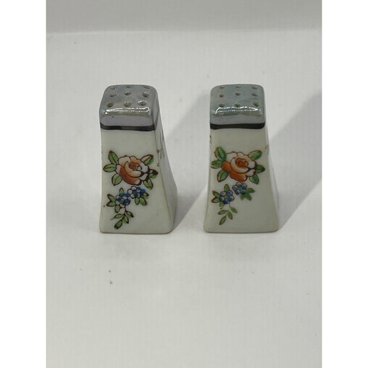 Lusterware Salt Pepper Shakers Hand Painted White Floral Cork Japan Vintage