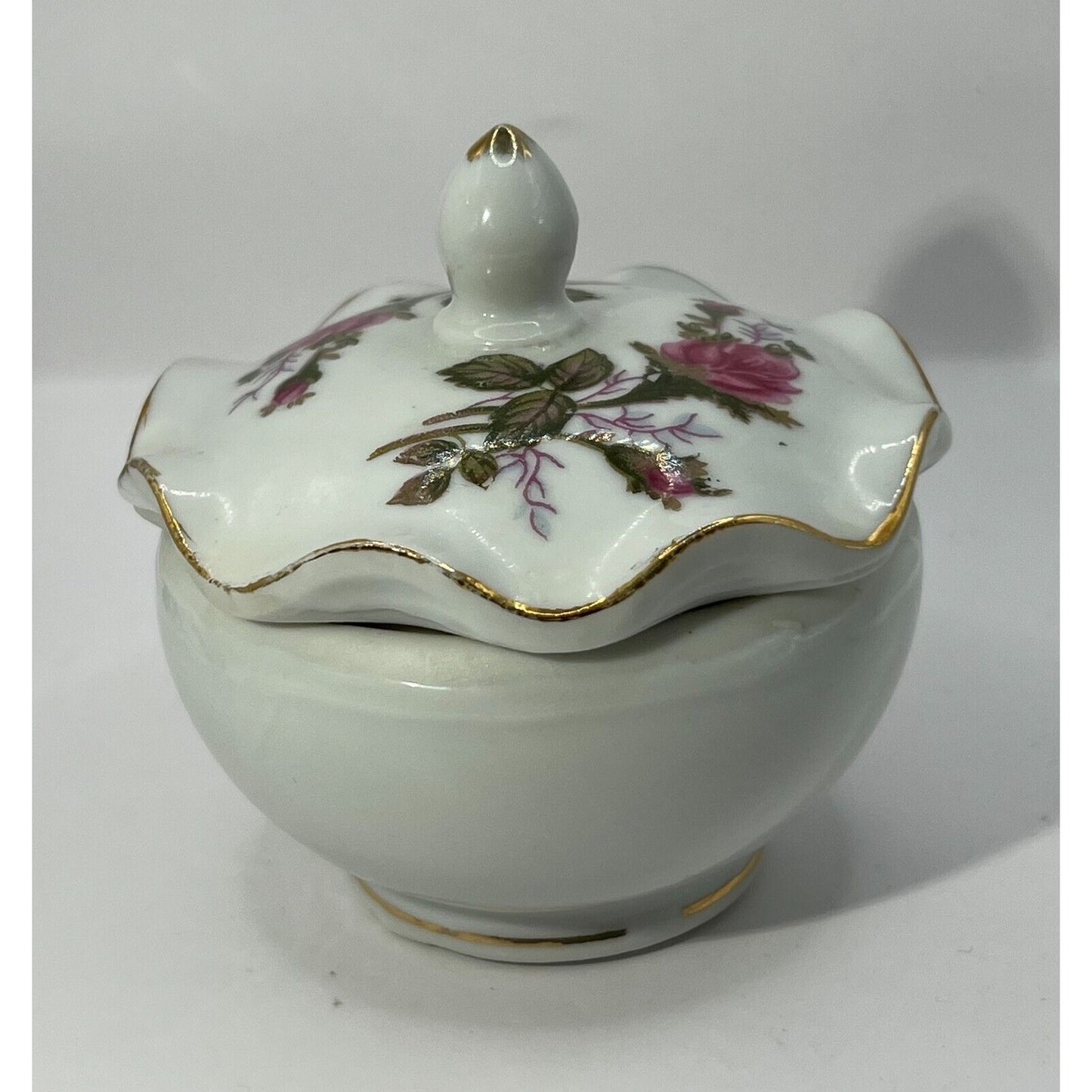 Trinket Box w/ Lid Floral Porcelain Gold Trim 3.5 in diameter Scalloped Vintage