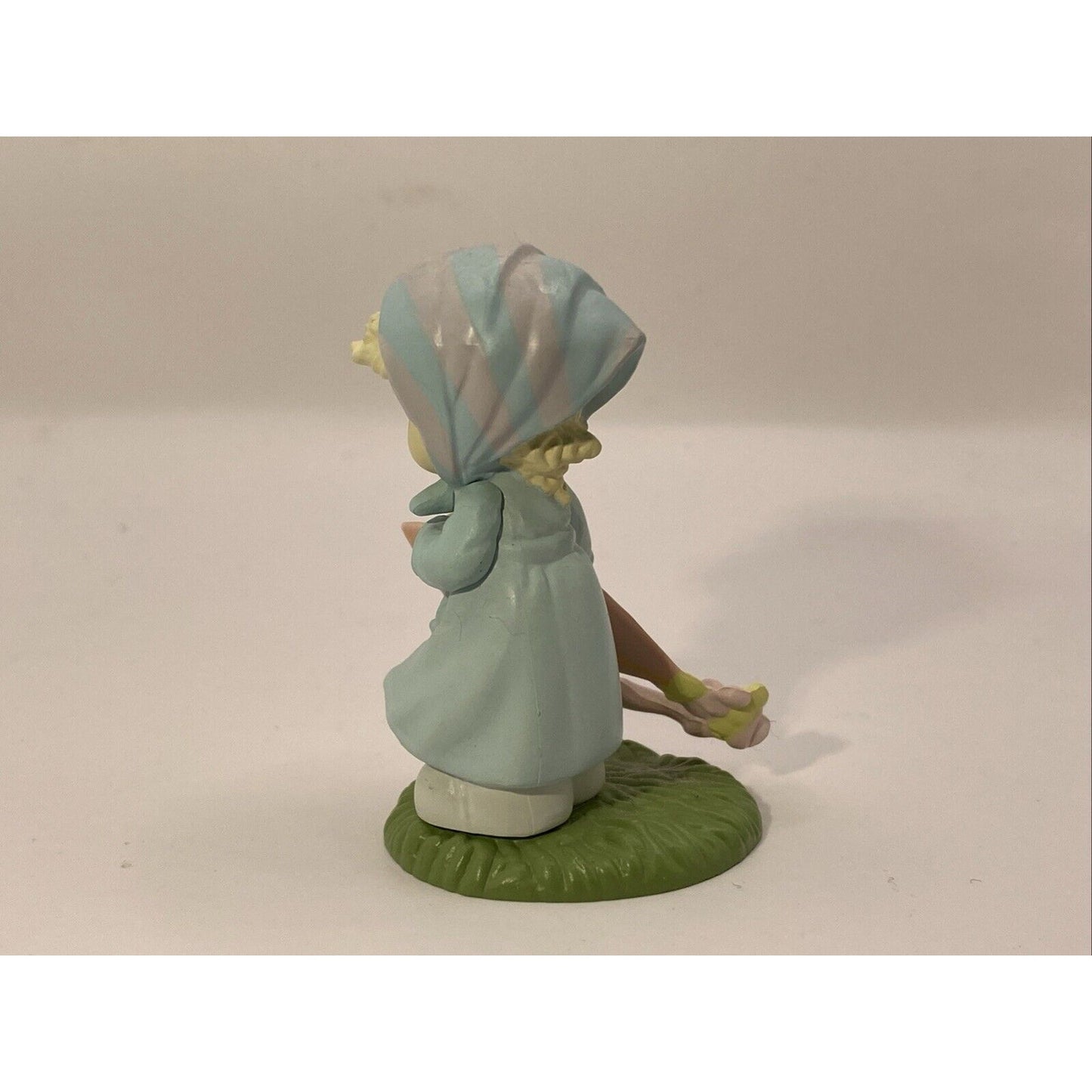 Enesco Precious Moments 1989 March Monthly Miniature Figurine 573329