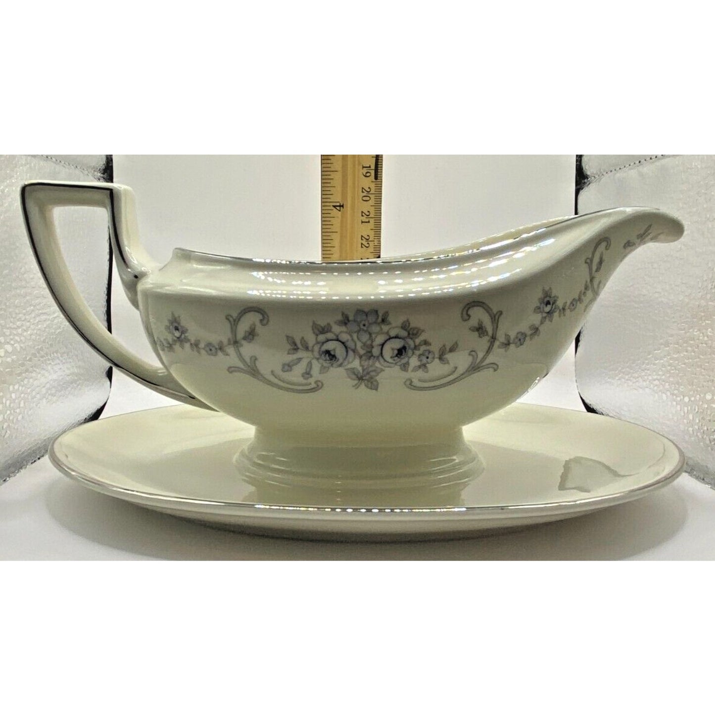 Johann Haviland Bavaria Germany Fine China Gravy Boat with Attached Underplate.