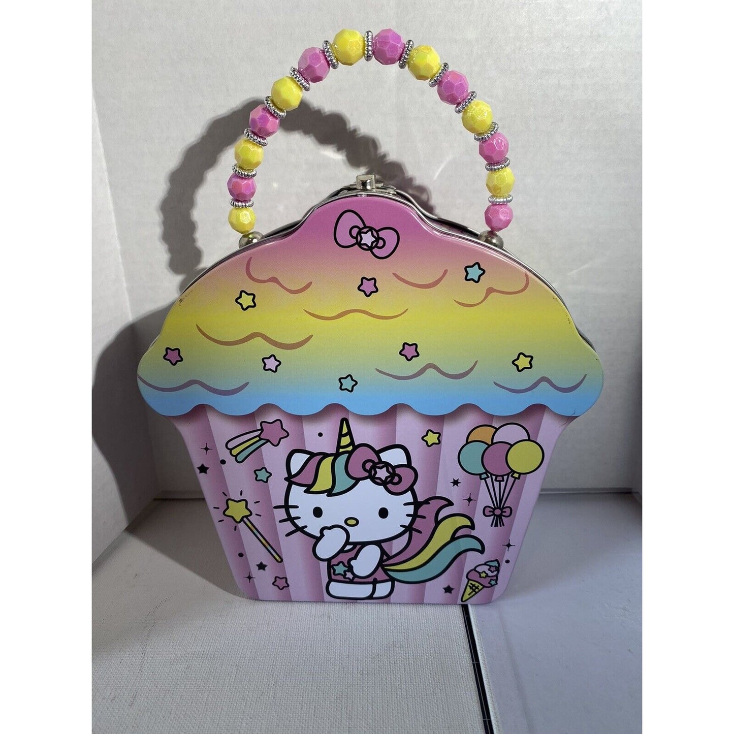 NEW Hello Kitty Unicorn Multicolor Metal Tin Cupcake Shaped Purse / Lunch Box