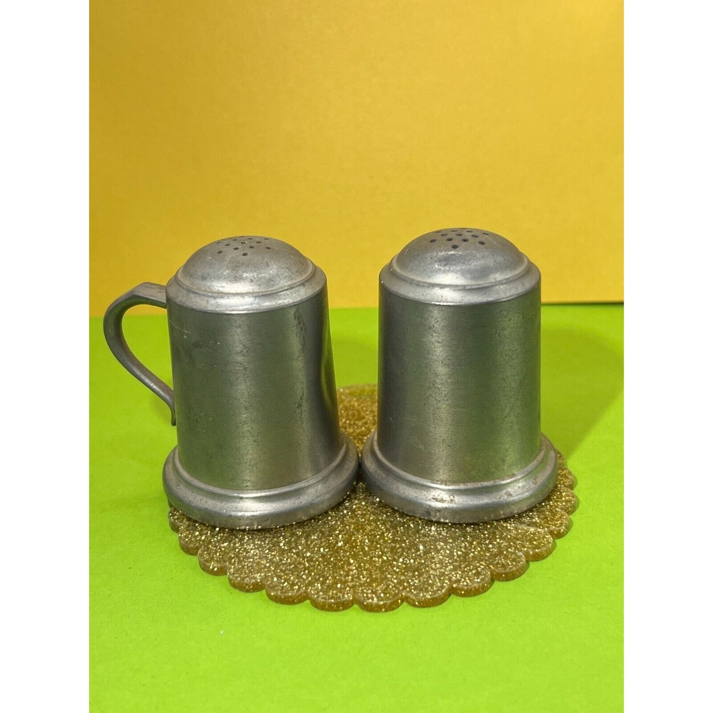 Vintage WEB PEWTER 1121 Salt & Pepper Shakers Set with Handles 2" wide base