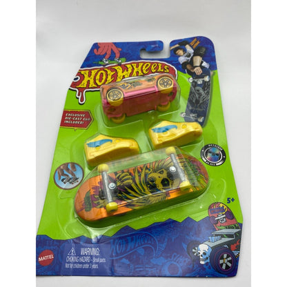 Hot Wheels Skate Tony Hawk With Car Included (Hi Beam)