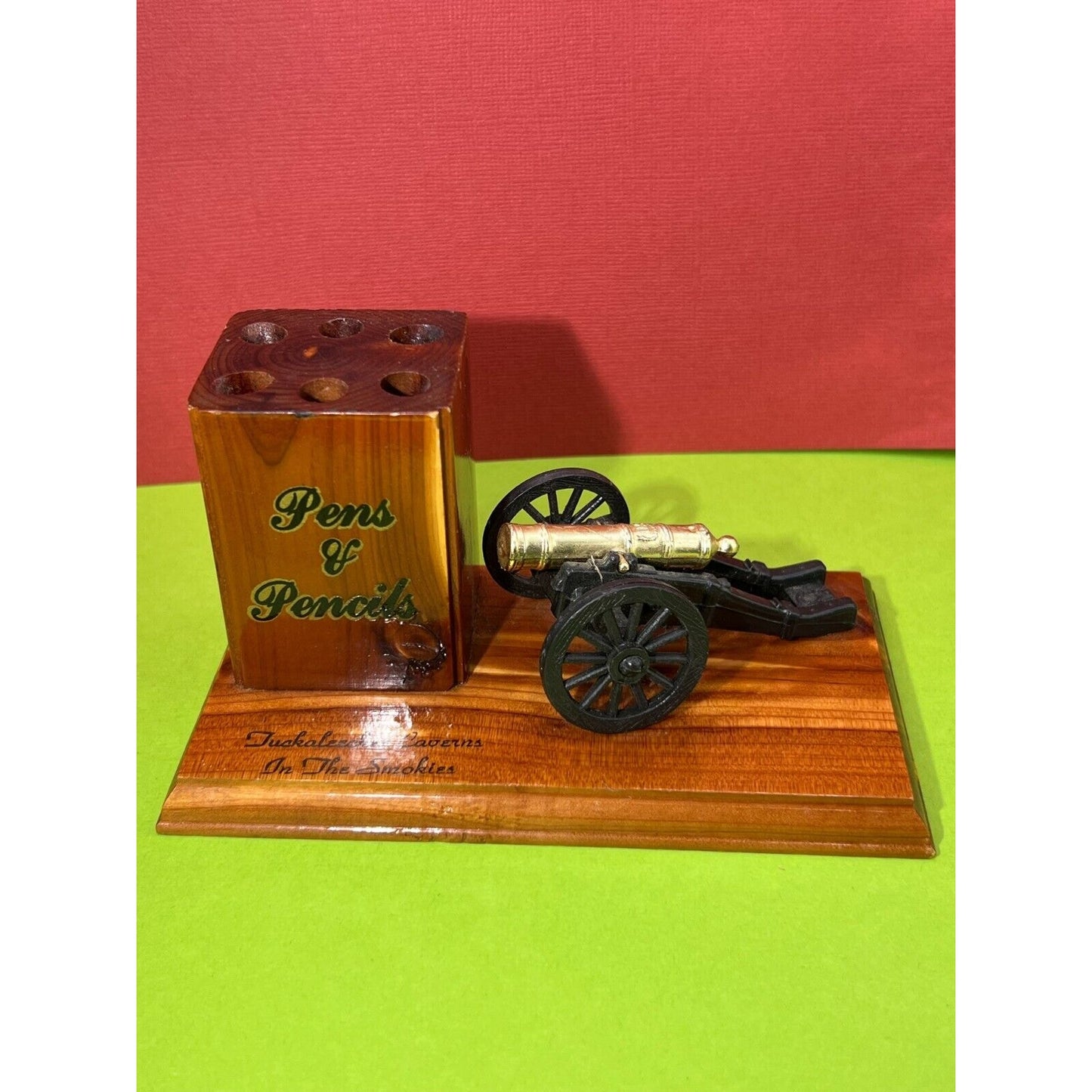 Pen & Pencil Holder Wooden Souvenir Tuckaleechee Caverns in the Smokies