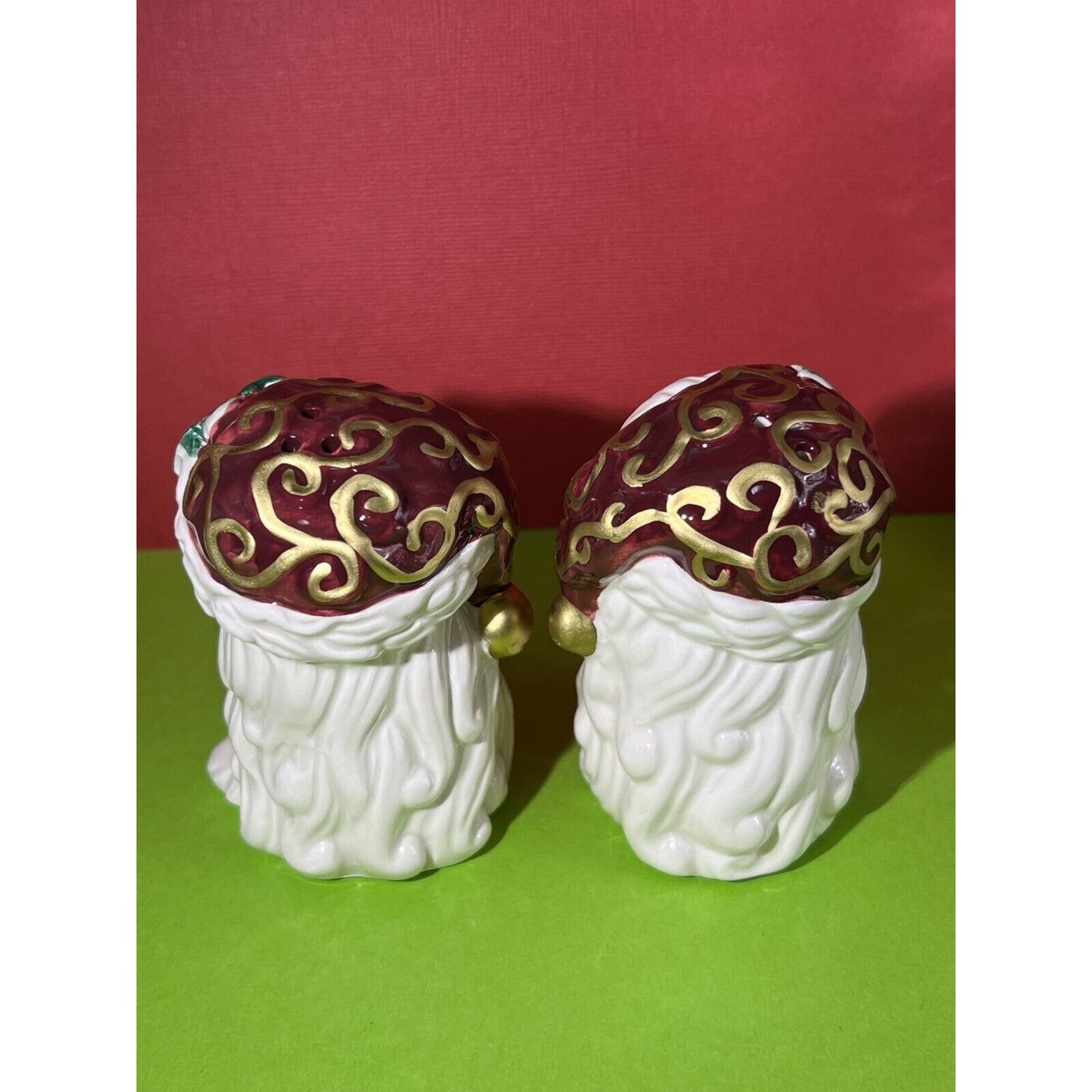 Santa Claus Face Old English Salt & Pepper Shakers Vintage