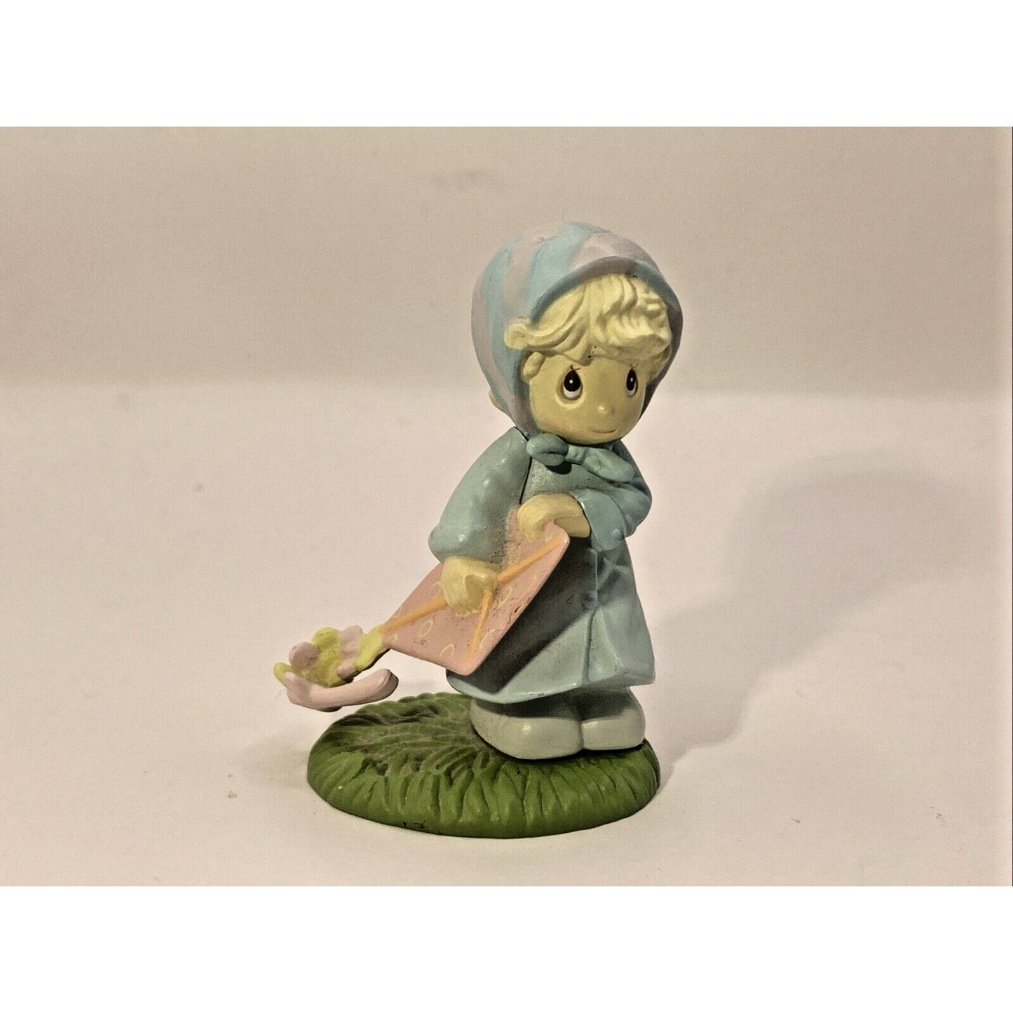 Enesco Precious Moments 1989 March Monthly Miniature Figurine 573329