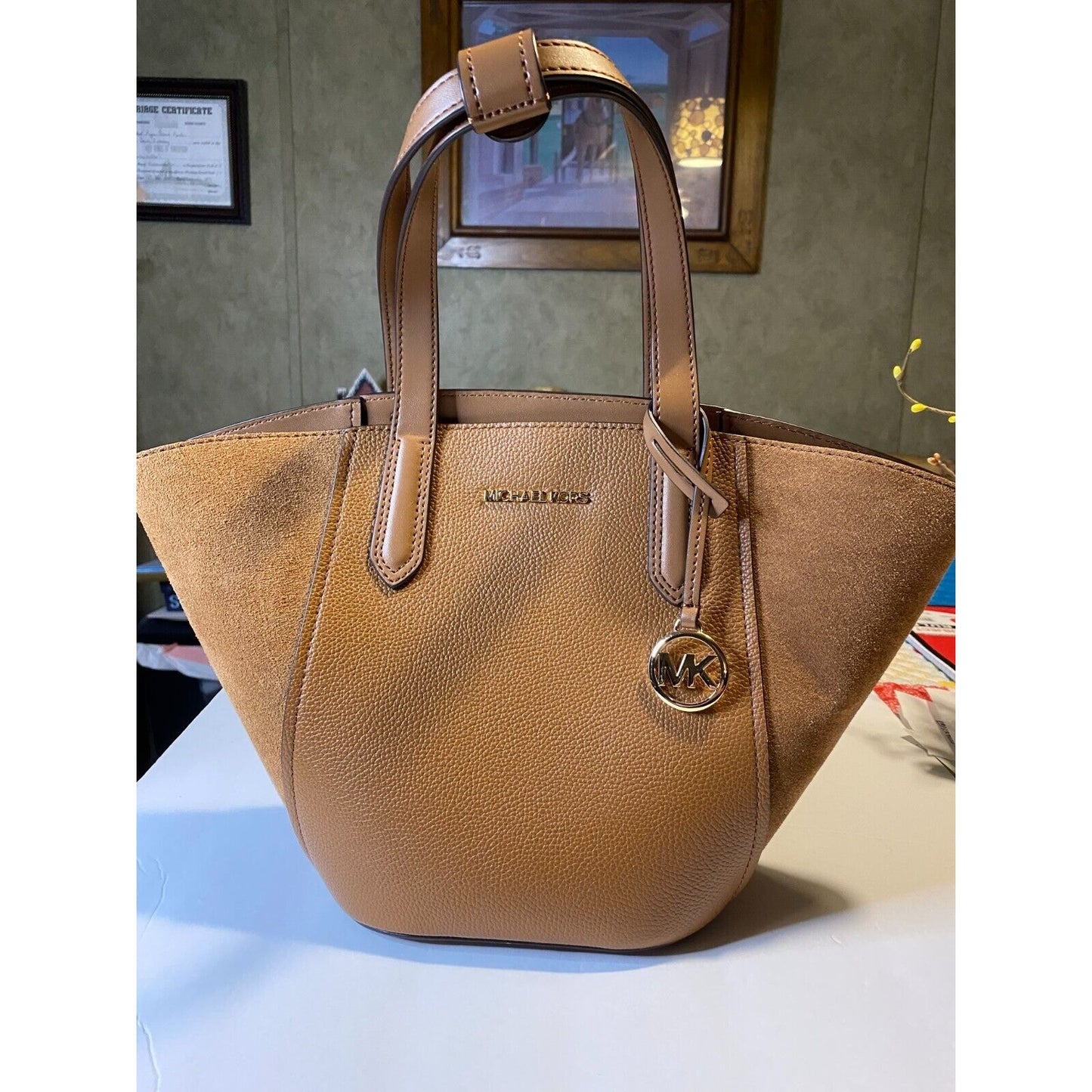 MICHAEL KORS PORTIA SMALL BUCKET TOTE LEATHER BAG NWOT