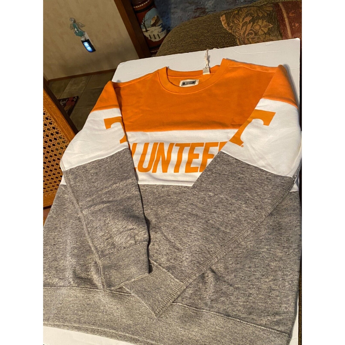 Tennessee Volunteers American Eagle Tailgate Pullover Sweater Adult Small