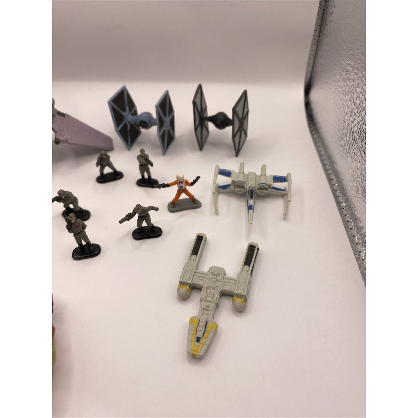 Star Wars Mini Figure Lot of 20 Figurines Tie Fighter X Wing Etc Hasbro