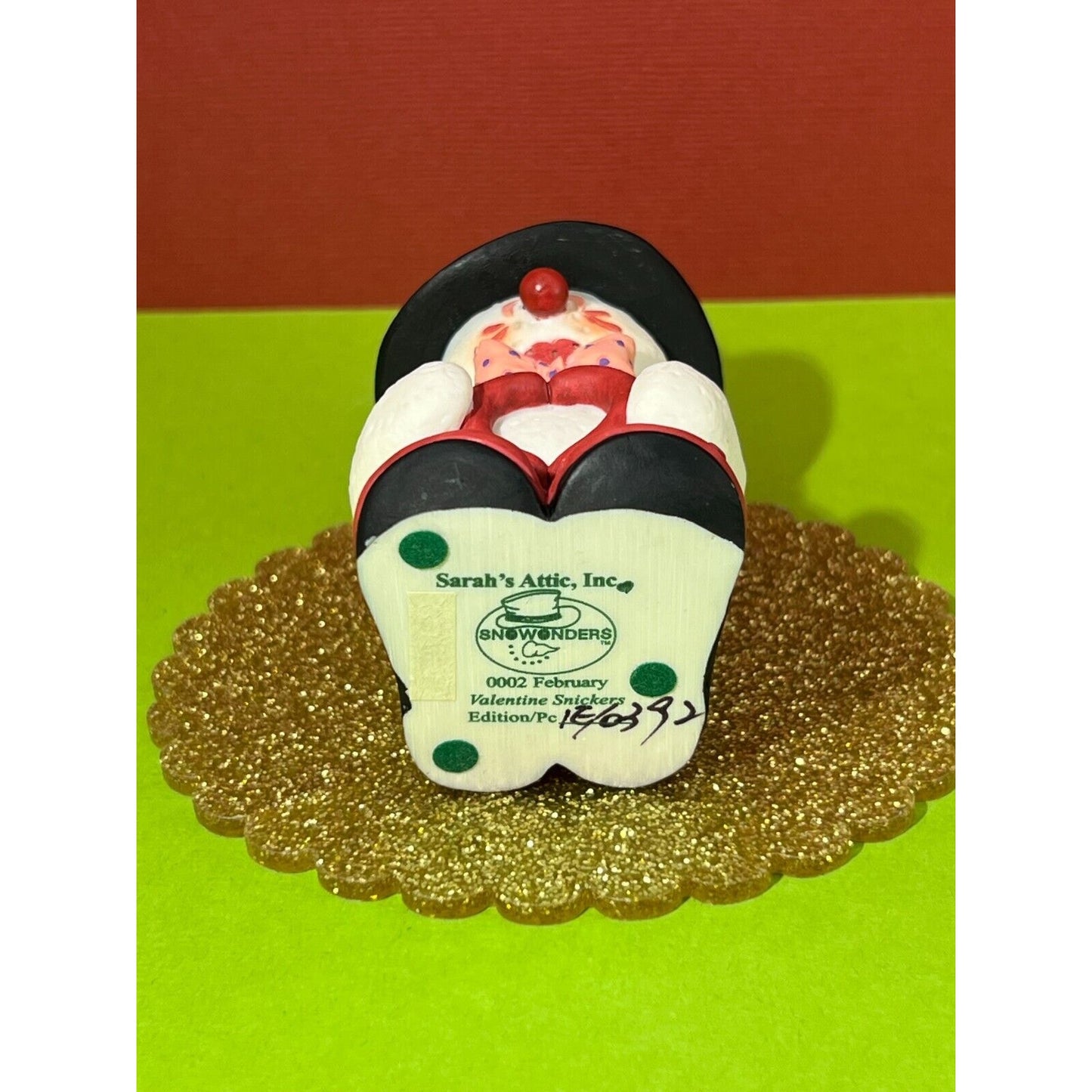 SARAH'S ATTIC SNOWONDERS SNICKERS SNOWMAN (CLOWN) THEME FEBRUARY VALENTINE