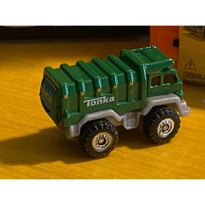 Hasbro Basic Fun Single Micro Green Sanitation Truck 1"