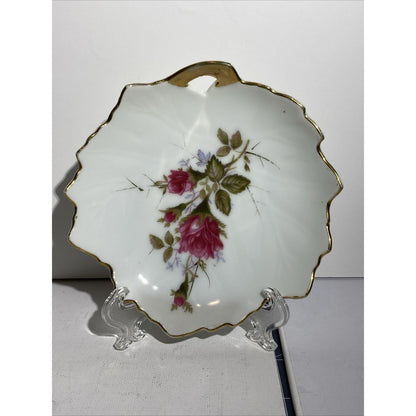 2p Vintage Hand Painted Floral leaf Plates