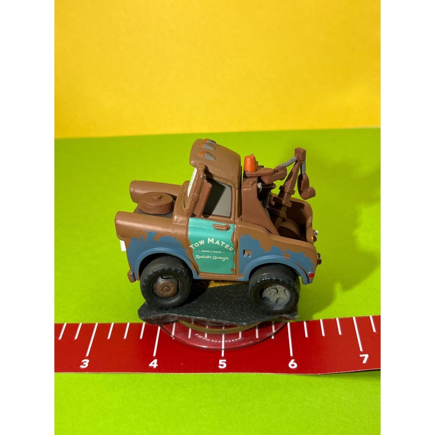 Disney/Pixar Infinity Tow Mater Tow Truck Cars Toys To Life Video Game Toy Box