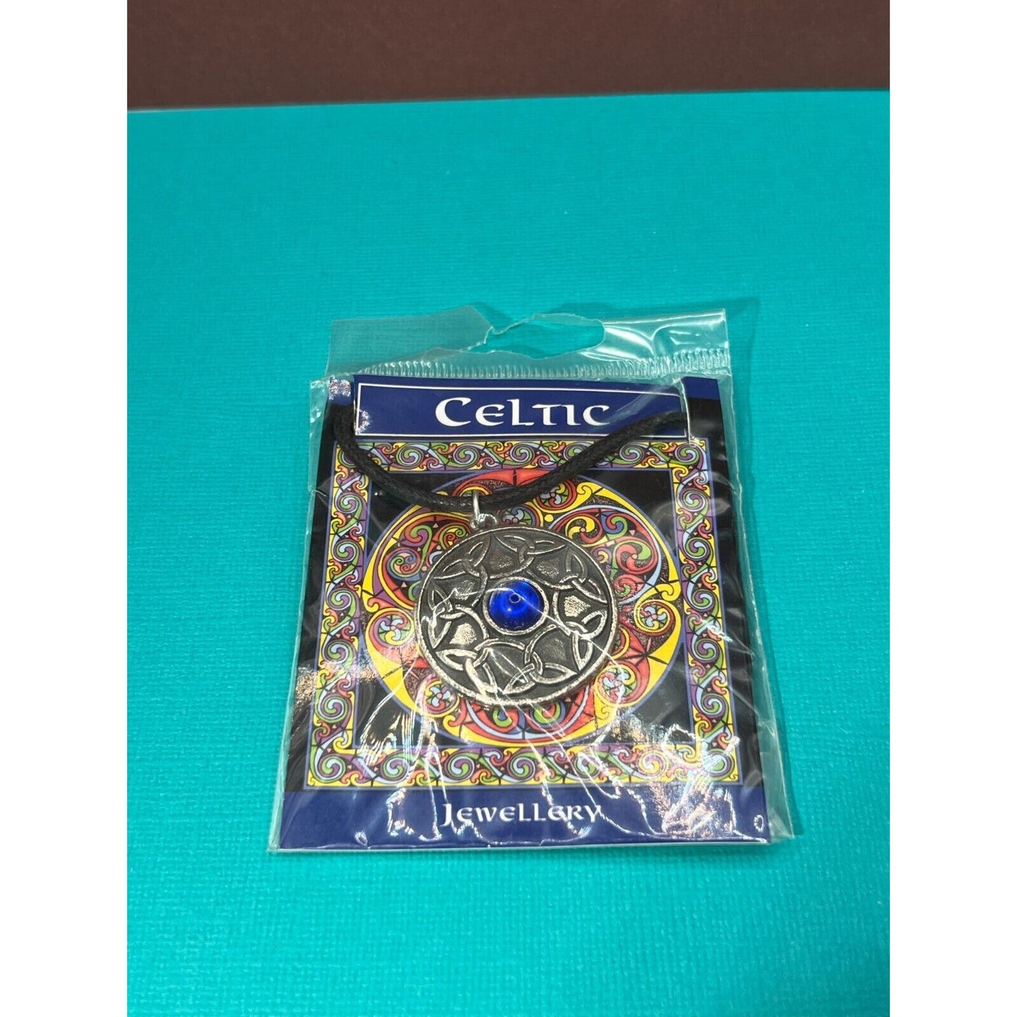 Celtic Interlaced Gem Pendant w/ Blue Stone NWT Purchased in Ireland