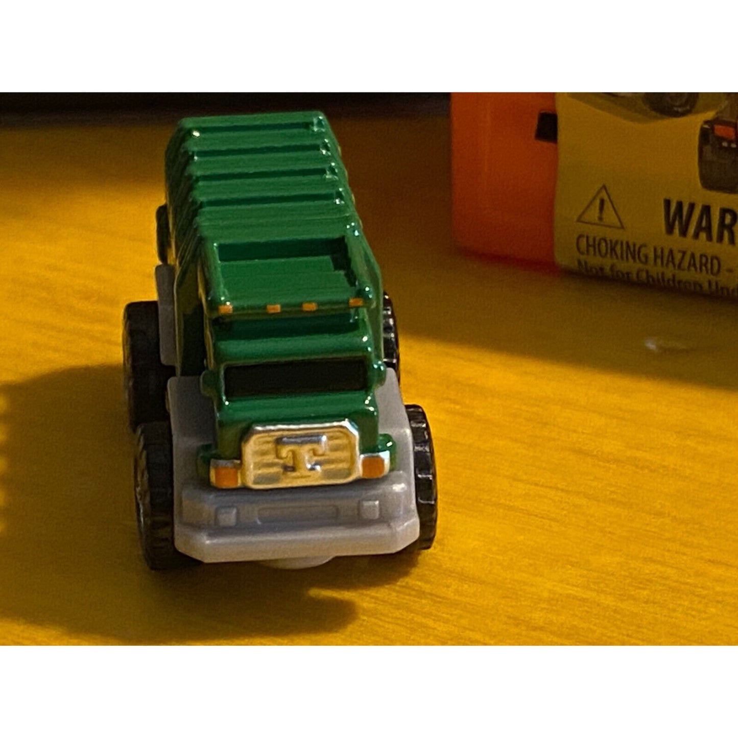 Hasbro Basic Fun Single Micro Green Sanitation Truck 1"