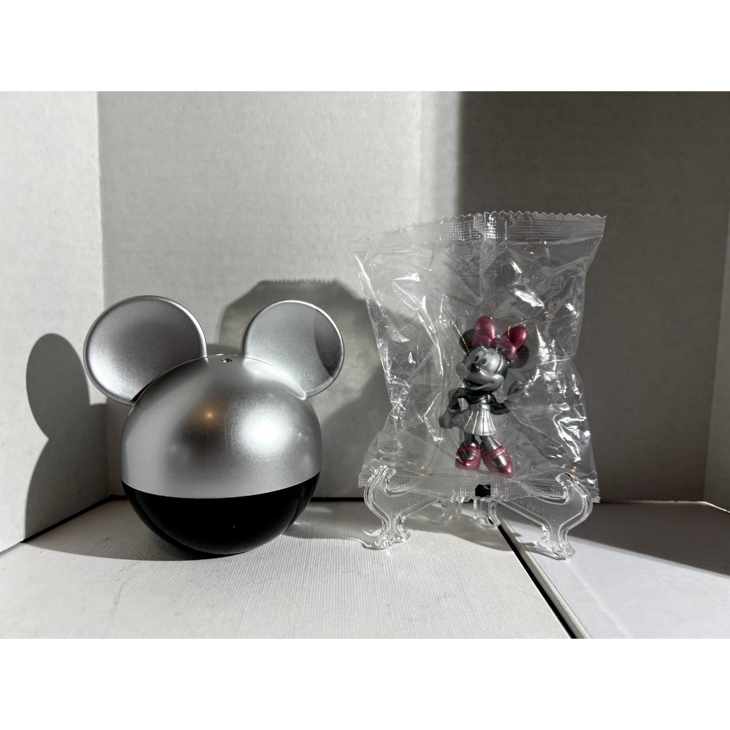 Disney 100 Mystery Blind Mickey Ears Capsule Minnie Mouse Mini Figurine 2 1/2"